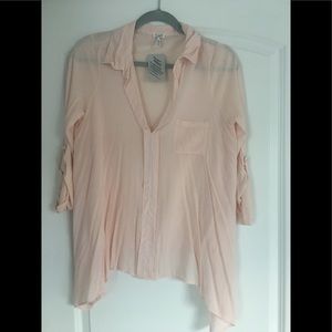 NWT Blush Splendid L top